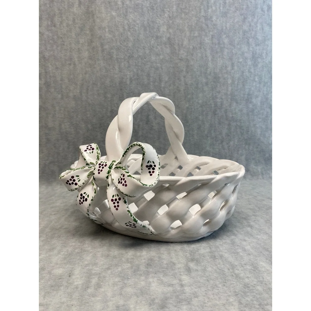Berardos Vintage White Portugal Ceramic‎ Lattice Basket Bowl Grape Bow Accent